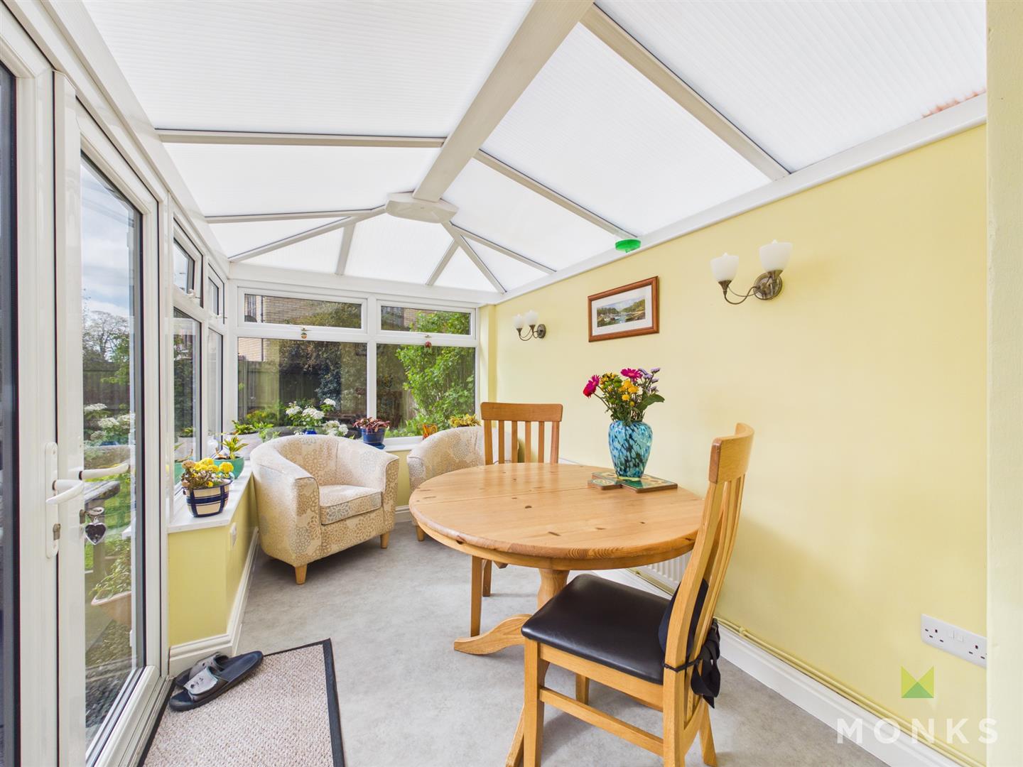 12 Border Close, Oswestry, SY11 2TT For Sale